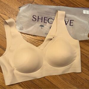 Shecurve Seamless Nude Wireless Bra 4x nwt